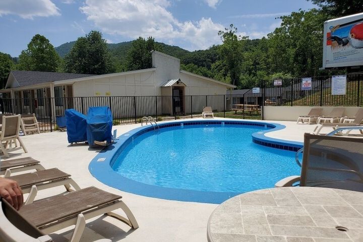 Pool 3 of 16