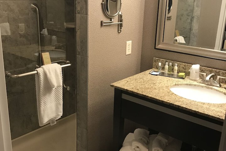 Room 13 of 71