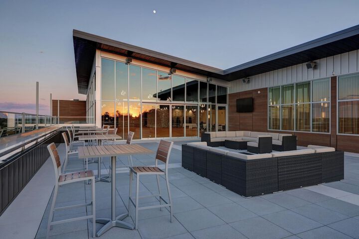 Courtyard by Marriott Iowa City University Heights