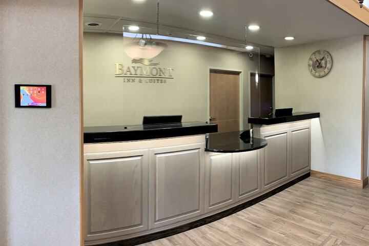 Business Center 21 of 21