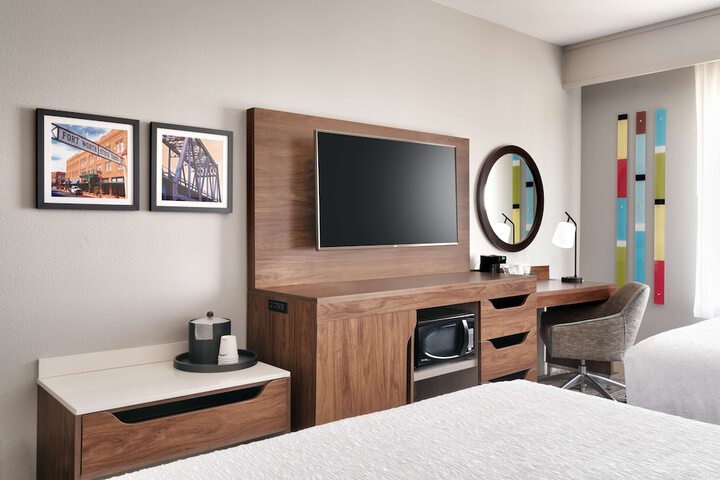 Room 18 of 37