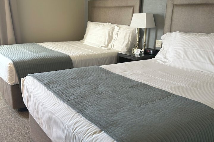 Ethan Allen Hotel