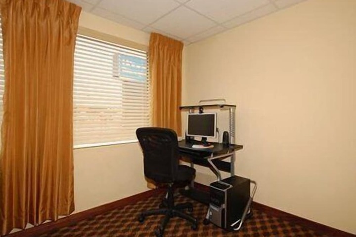 Room 15 of 44