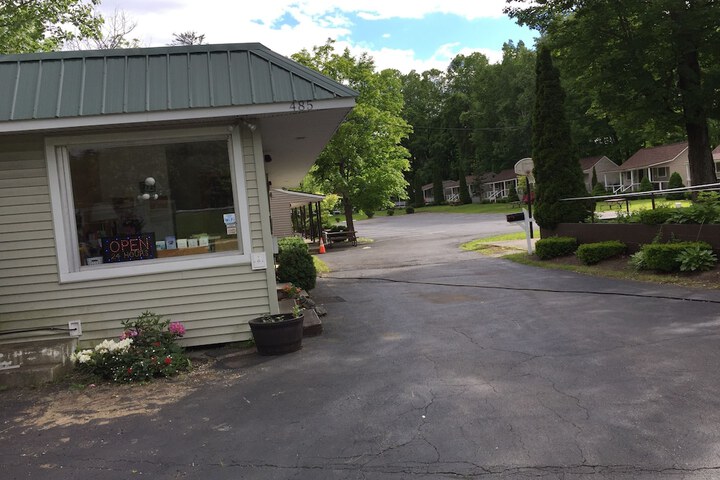 Hotel 11 of 50