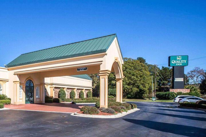Hotel 2 of 84