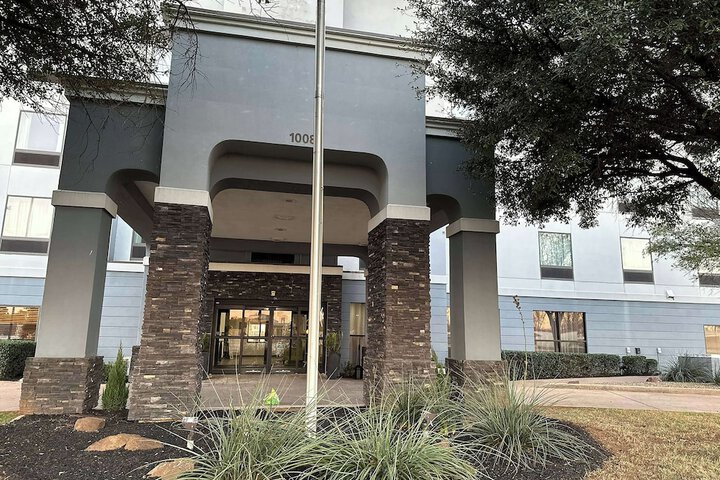 Hotel 4 of 55