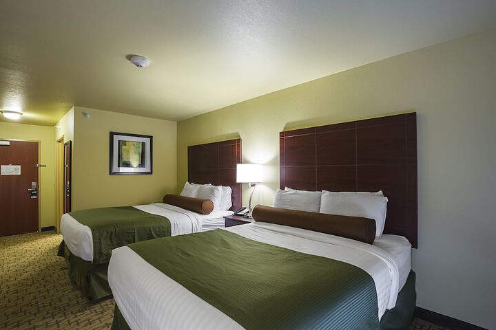 Room 32 of 54