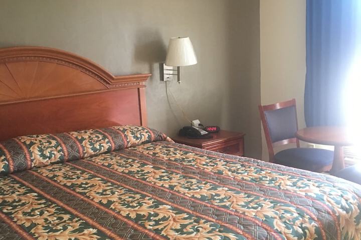 Room 30 of 39