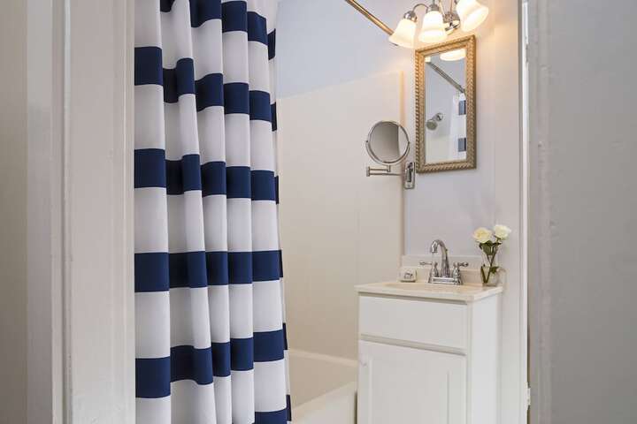 Brewster House Bed & Breakfast