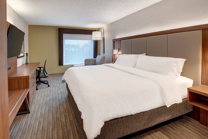 Holiday Inn Express Hotel & Suites West Long Branch by IHG