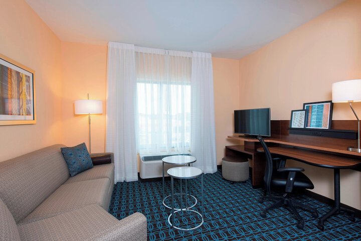 Room 12 of 25