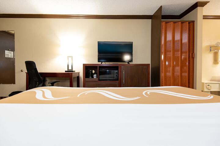 Room 41 of 69