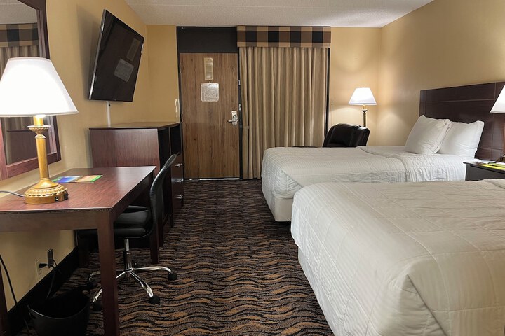 Room 5 of 14