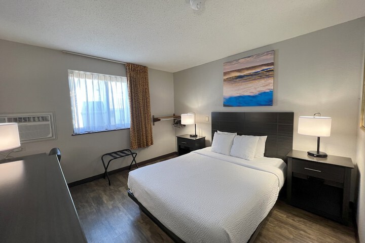 Room 30 of 42