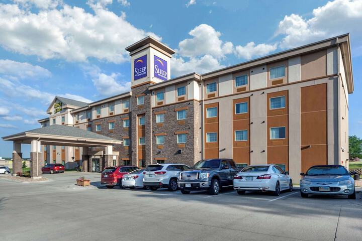 MainStay Suites Lincoln University Area