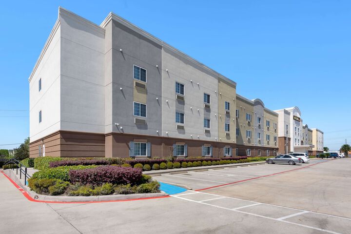 Hotel 3 of 29