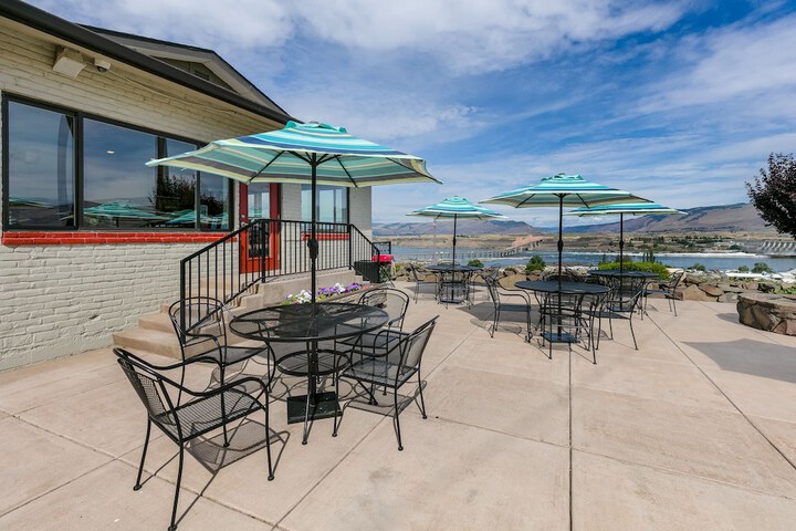 Terrace/Patio 26 of 30