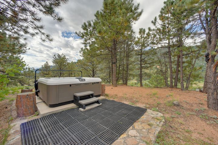 Homey Mtn View Escape: 11 Mi to Garden of the Gods