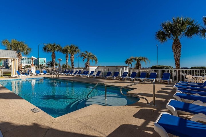 Pool 6 of 33