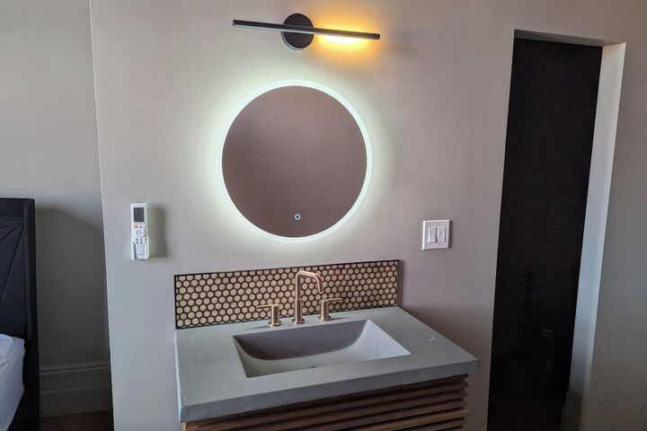 The Well Hotel & Taproom