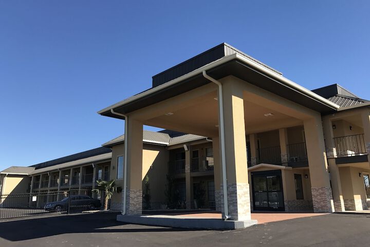 Hotel 4 of 11