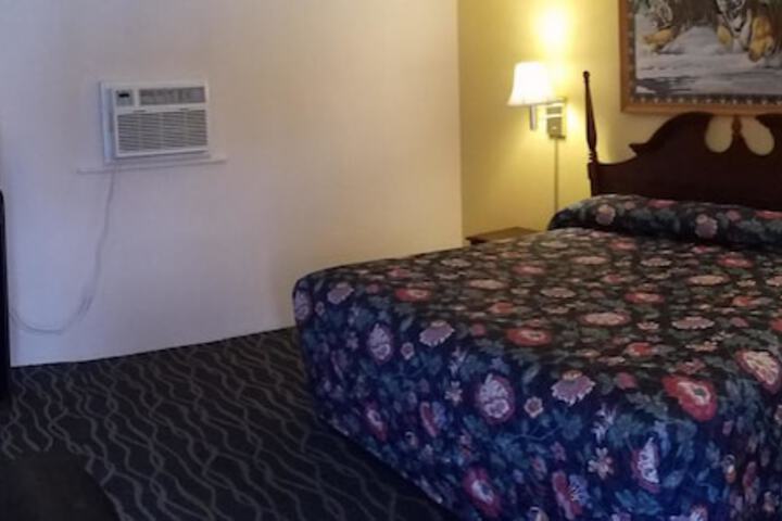 Room 19 of 32