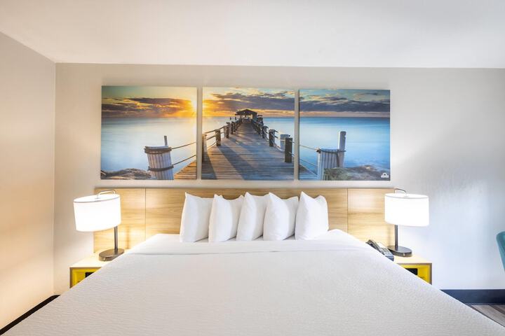 Days Inn by Wyndham Port Charlotte / Punta Gorda