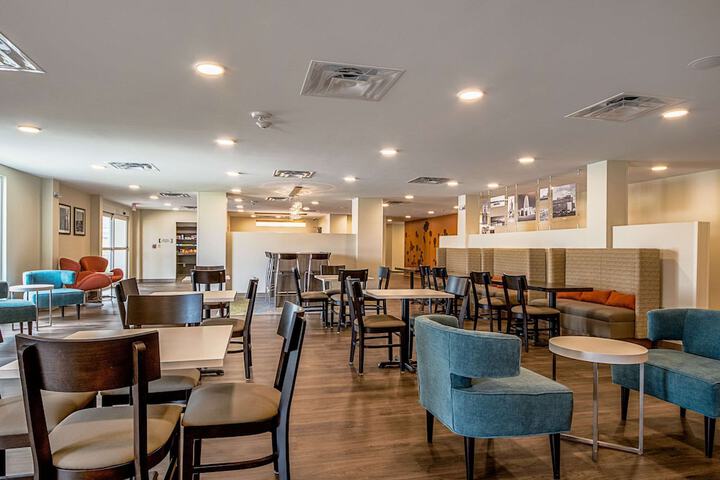 Breakfast/Coffee Service 30 of 41