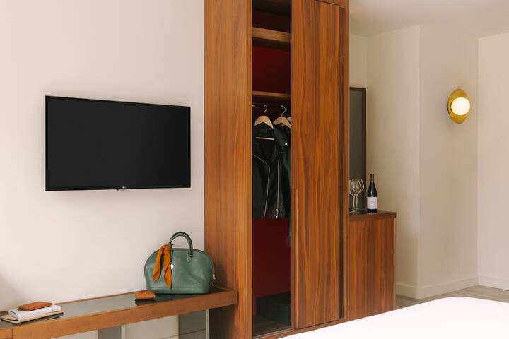 Room 36 of 46