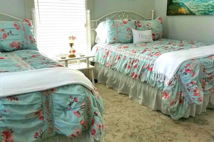 The Carriage House B & B