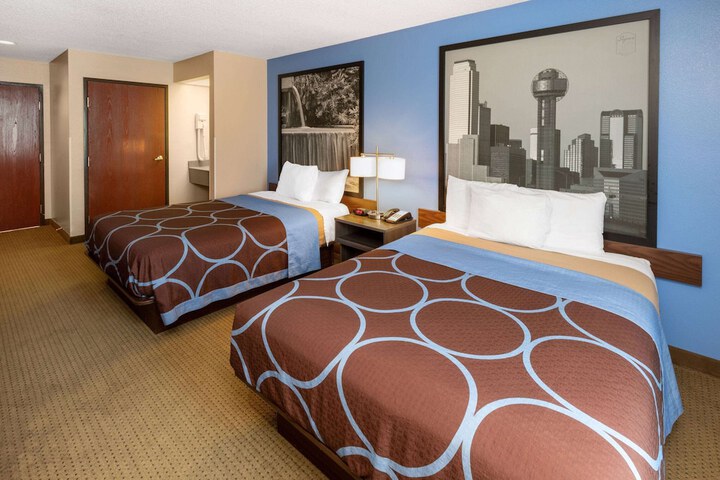 Super 8 by Wyndham Garland / Rowlett/East Dallas Area