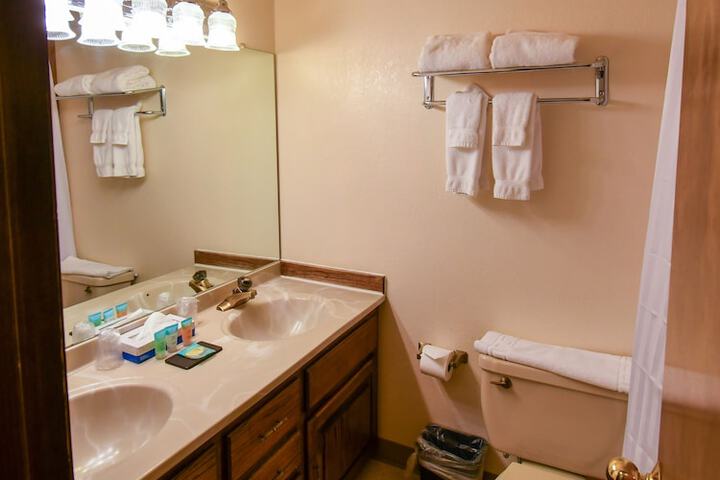 Inn at SilverCreek