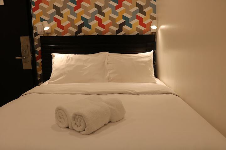 Room 16 of 70