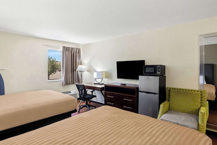 Room 16 of 30