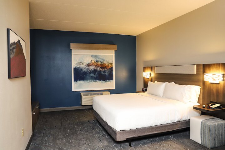 Room 38 of 58