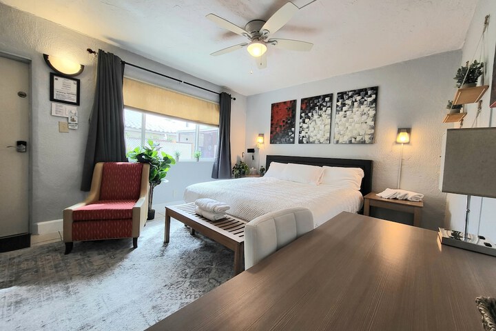 Room 70 of 90