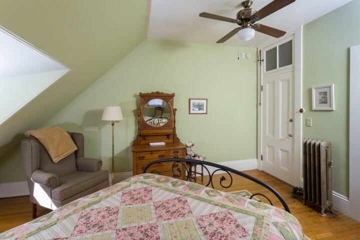 Room 40 of 47