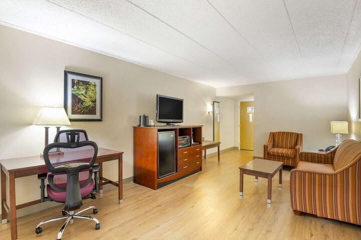 Best Western Plus Governors Inn