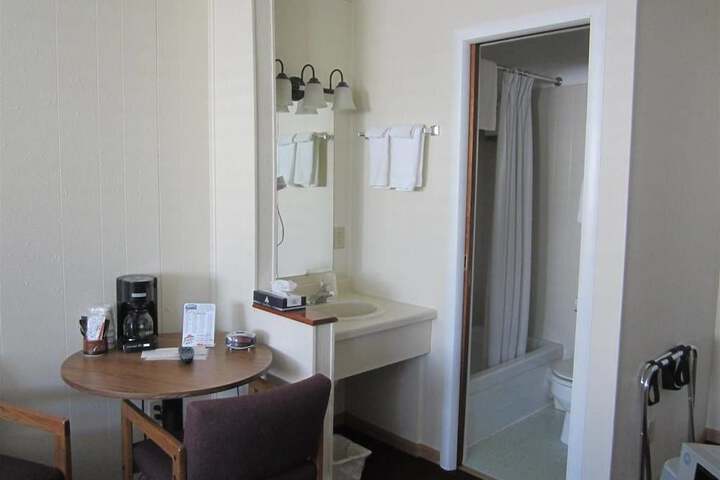 Room 32 of 56