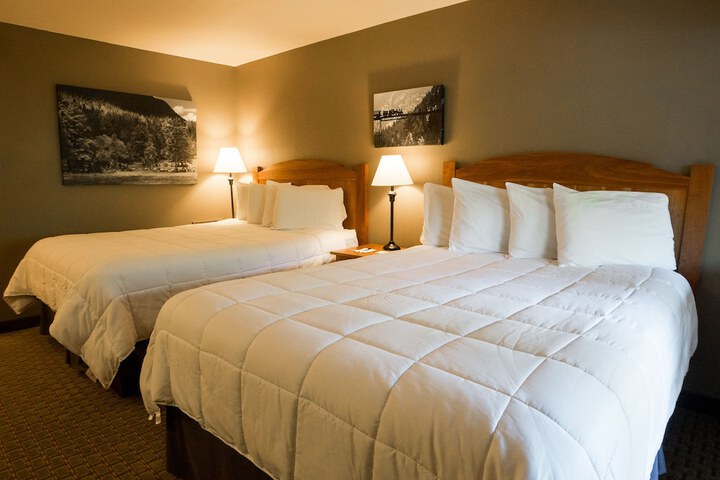 Room 108 of 191