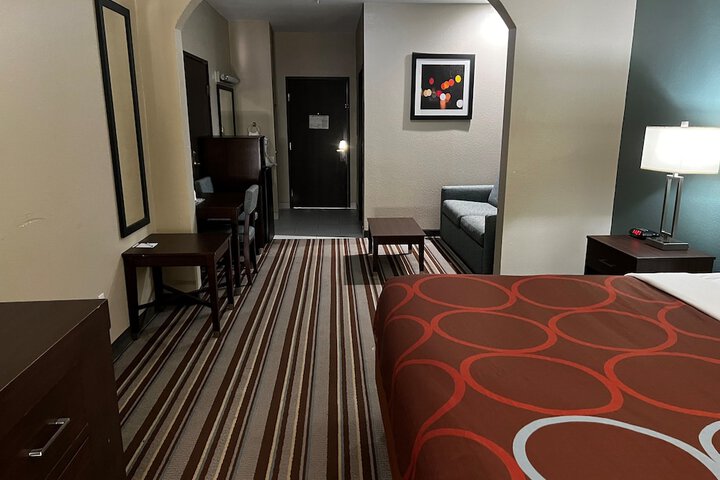 Room 11 of 30
