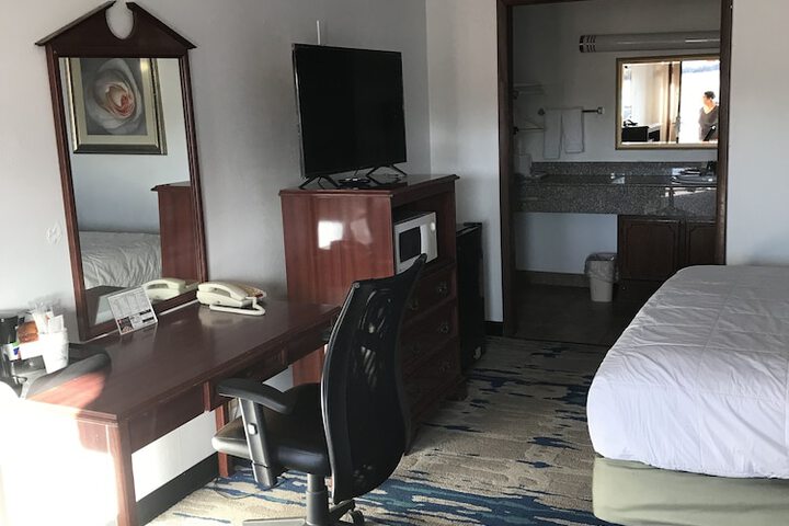 Room 15 of 20