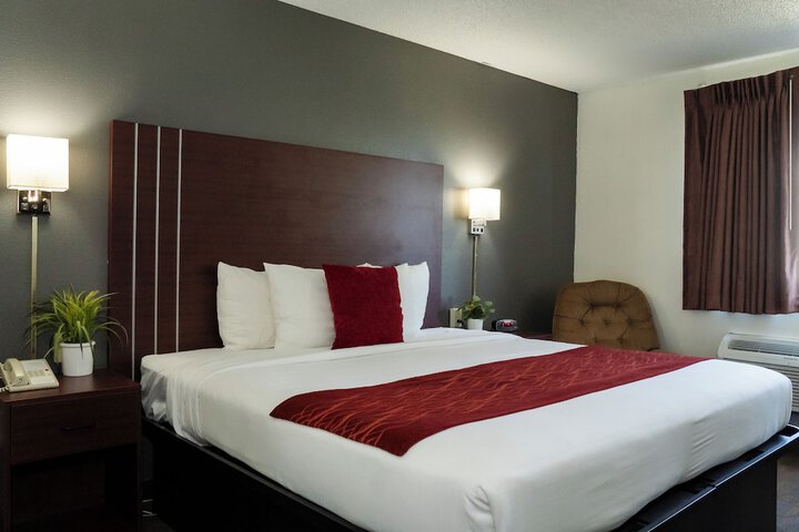 Room 44 of 72