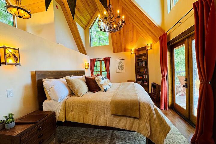 Elk & Embers Mountain Hideaway