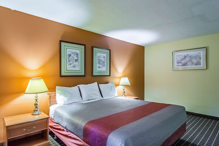 Room 30 of 44