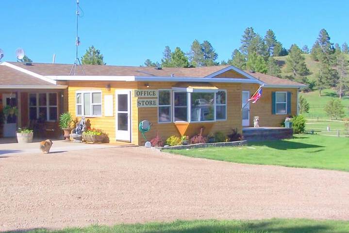 Rush No More RV Resort and Cabins - Campground