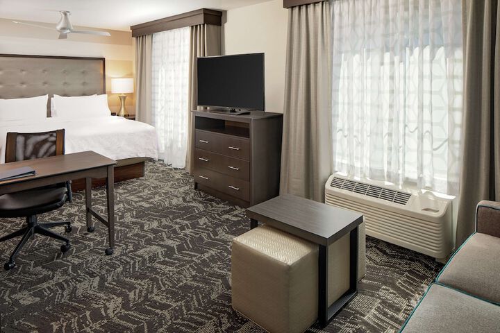 Room 11 of 22