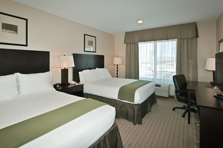 Holiday Inn Express Hotel & Suites Grants - Milan by IHG