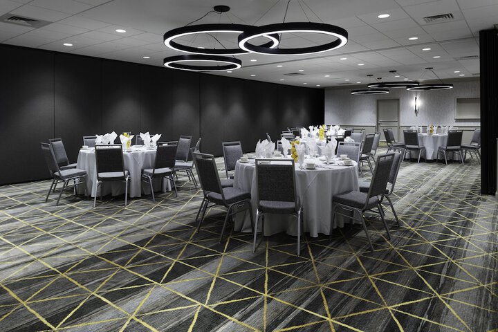 Holiday Inn & Suites Marlborough by IHG