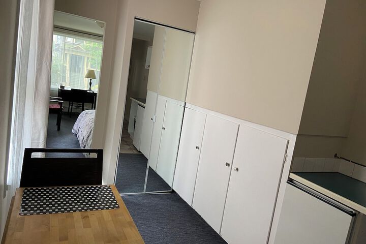Room 11 of 43